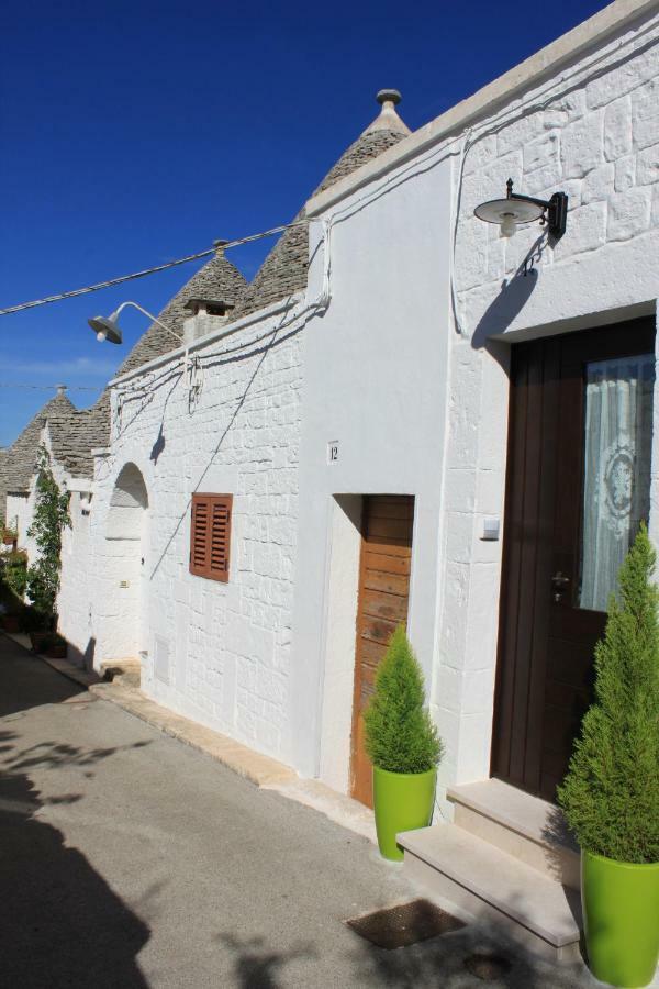 La Dimora Della Sarta Apartment Alberobello Bagian luar foto